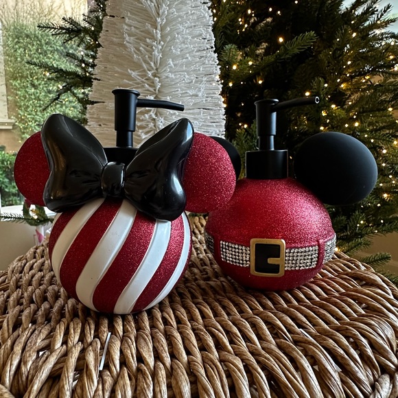 Disney Bath Disney Mickey Minnie Christmas Soap Lotion Dispenser